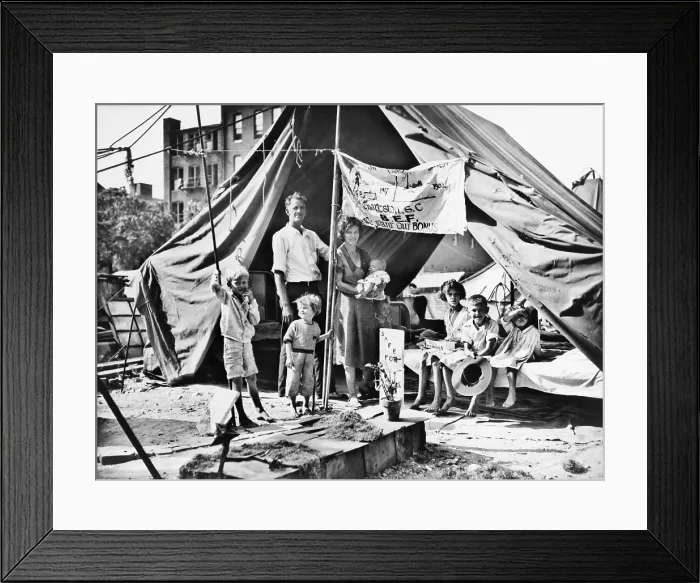 Framed Print : Bonus Marcher's encampment along Pennsylvania Avenue, of a World War I veteran, his wife and seven children. July 1932 Framed Print : Bonus Marcher's encampment along Pennsylvania Avenue, of a World War I veteran, his wife and seven children. July 1932