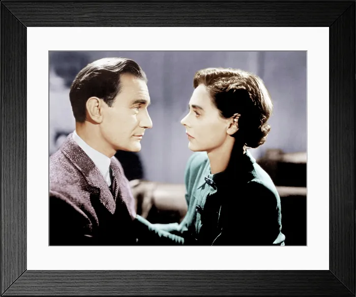 Framed Print : BRIEF ENCOUNTER, from left: Trevor Howard, Celia Johnson, 1945 Framed Print : BRIEF ENCOUNTER, from left: Trevor Howard, Celia Johnson, 1945