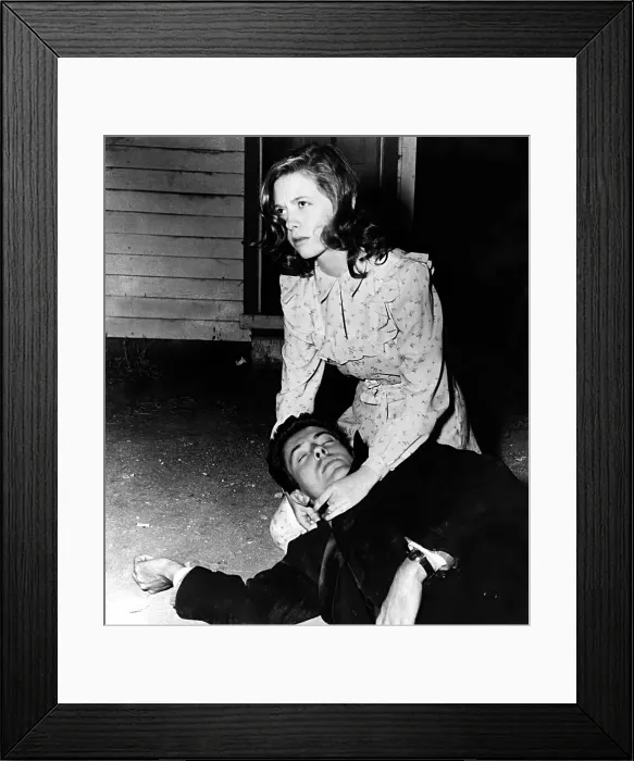 Framed Print : THEY LIVE BY NIGHT, Farley Granger, Cathy O'Donnell, 1949