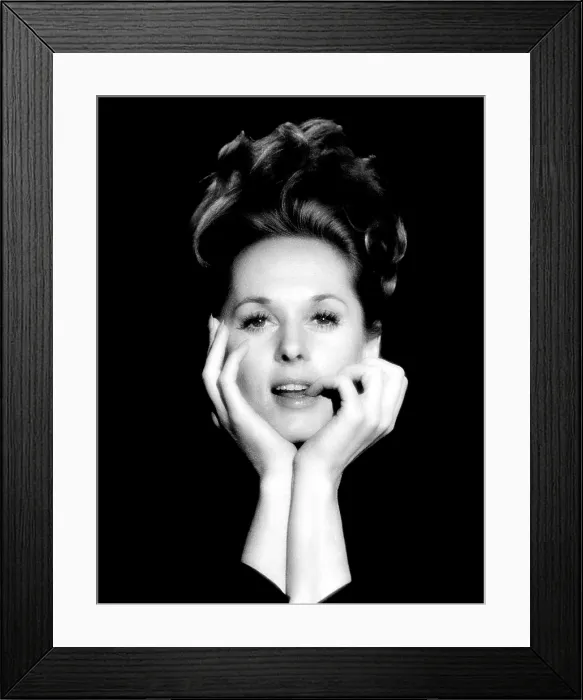Framed Print : MARNIE, Tippi Hedren, 1964