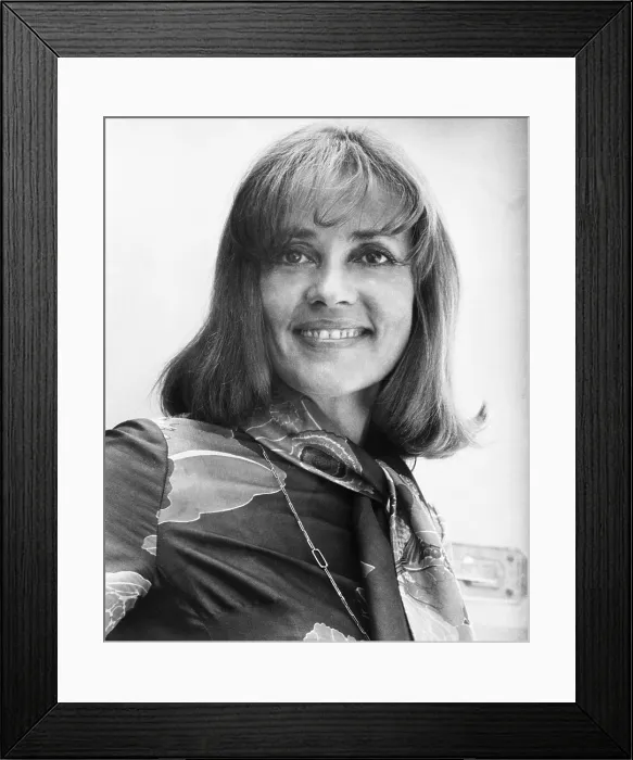 Framed Print : ALEX IN WONDERLAND, Jeanne Moreau, 1970 Framed Print : ALEX IN WONDERLAND, Jeanne Moreau, 1970