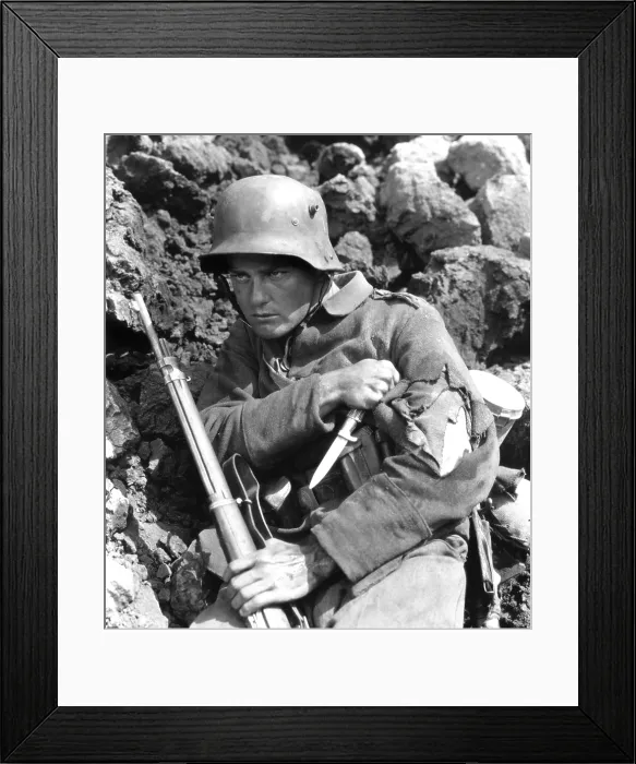 Framed Print : ALL QUIET ON THE WESTERN FRONT, Lew Ayres, 1930