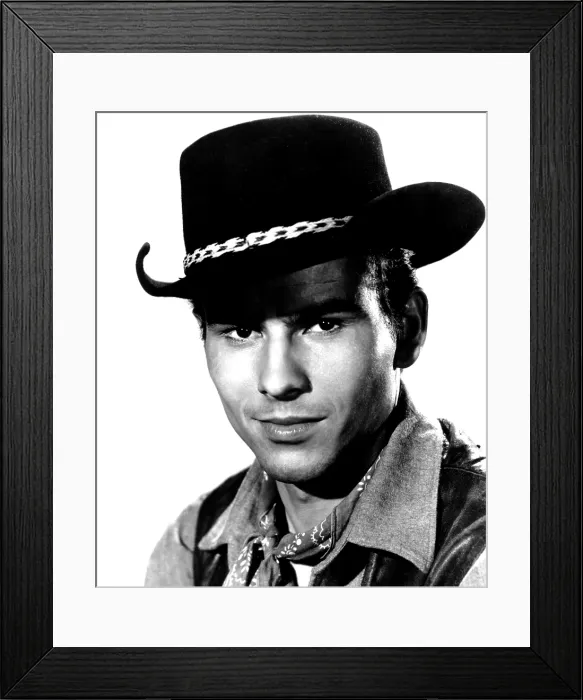 Framed Print : THE MAGNIFICENT SEVEN Horst Buchholz, 1960 Framed Print : THE MAGNIFICENT SEVEN Horst Buchholz, 1960