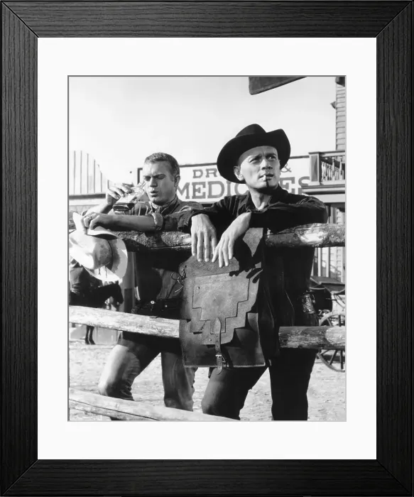 Framed Print : THE MAGNIFICENT SEVEN, from left, Steve McQueen, Yul Brynner, 1960