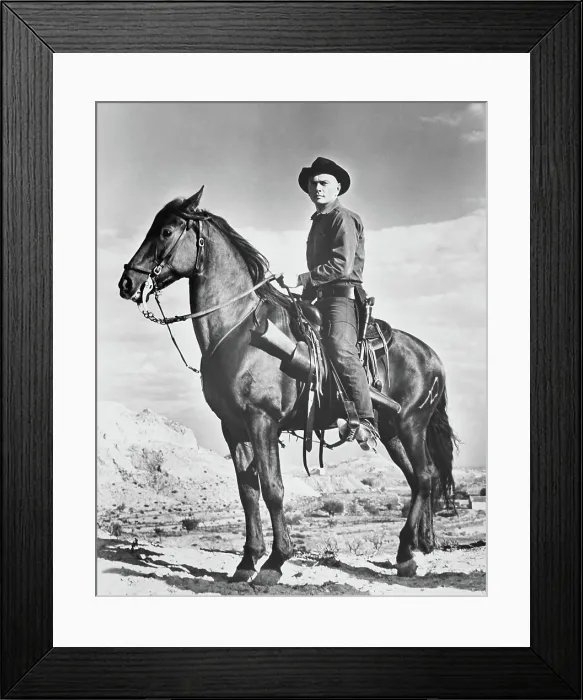Framed Print : THE MAGNIFICENT SEVEN, Yul Brynner, 1960 Framed Print : THE MAGNIFICENT SEVEN, Yul Brynner, 1960