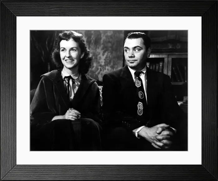 Framed Print : MARTY, Betsy Blair, Ernest Borgnine, 1955