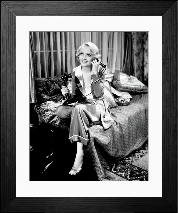 Framed Print : FAST AND LOOSE, Carole Lombard, 1930