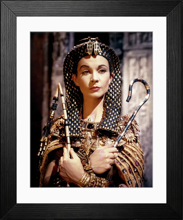 Framed Print : CAESAR AND CLEOPATRA, Vivien Leigh, 1945 Framed Print : CAESAR AND CLEOPATRA, Vivien Leigh, 1945