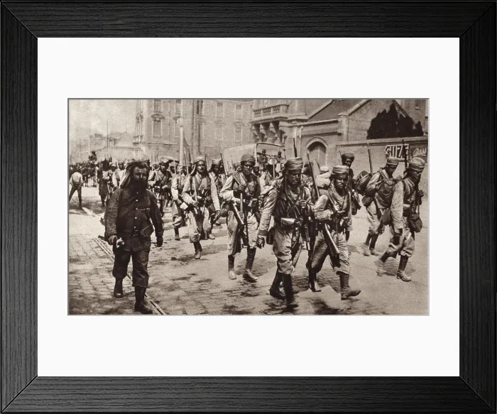 Framed Print : French North Africa were fierce fighters in World War 1. 1914-18. Army of Africa soldiers from Algeria, Tunisia and Morocco included indigenous people and white French colonials Framed Print : French North Africa were fierce fighters in World War 1. 1914-18. Army of Africa soldiers from Algeria, Tunisia and Morocco included indigenous people and white French colonials