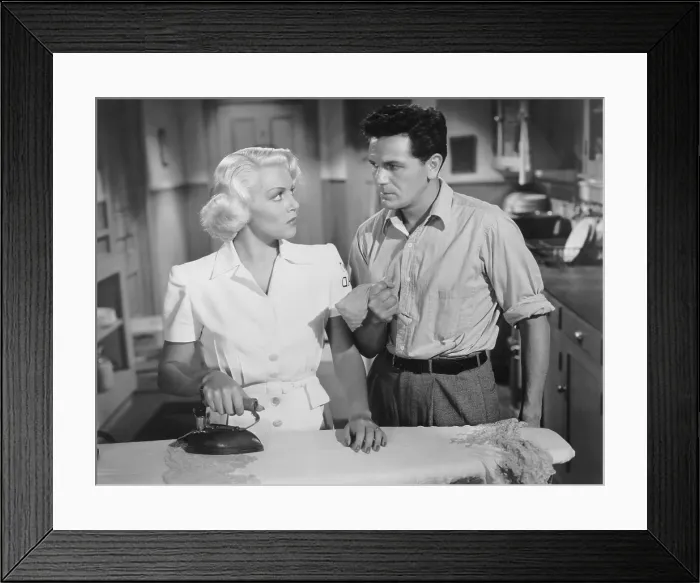 Framed Print : THE POSTMAN ALWAYS RINGS TWICE, from left: Lana Turner, John Garfield, 1946