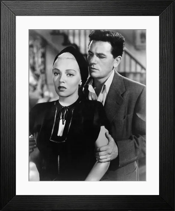 Framed Print : THE POSTMAN ALWAYS RINGS TWICE, Lana Turner, John Garfield, 1946