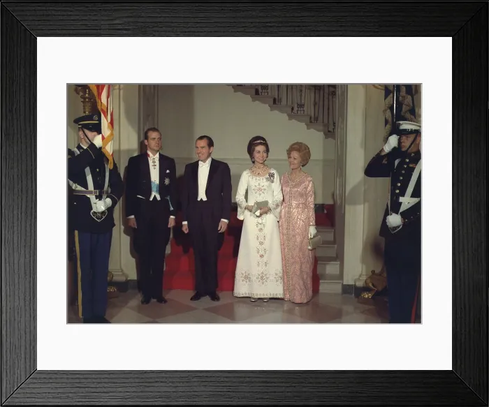 Framed Print : President and Pat Nixon pose with Prince Juan Carlos and Princess Sophia of Spain before a state dinner in their honor. Jan. 26 1971