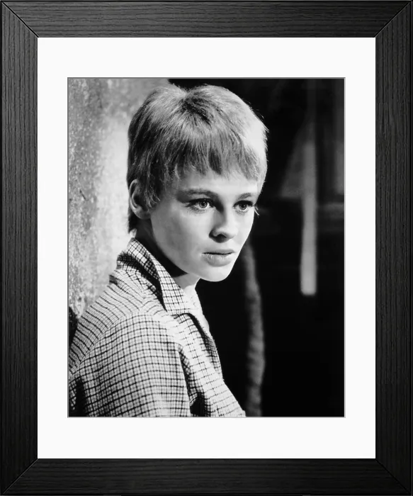 Framed Print : FAHRENHEIT 451, Julie Christie, 1966 Framed Print : FAHRENHEIT 451, Julie Christie, 1966