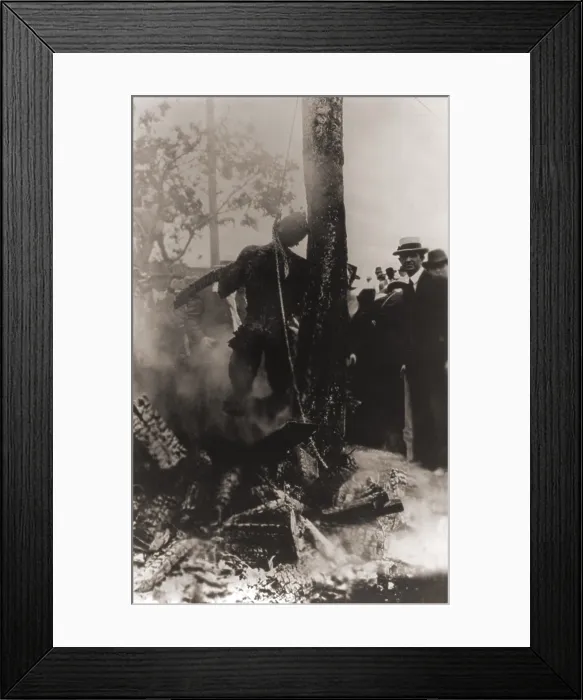 Framed Print : Spectators photographed with the charred corpse of Jesse Washington after his lynching in Waco, Texas, May 15, 1916