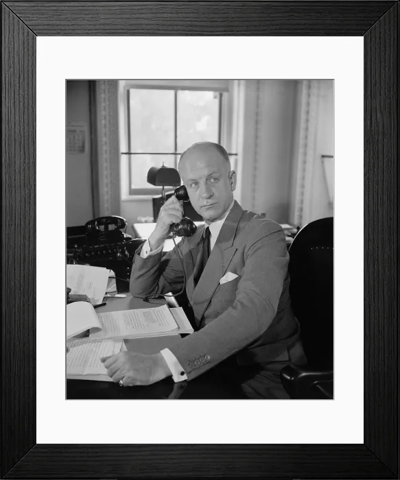 Framed Print : Sumner Welles, Under Secretary of State from 1937-43 in FDR's presidency. Ca. 1940 Framed Print : Sumner Welles, Under Secretary of State from 1937-43 in FDR's presidency. Ca. 1940