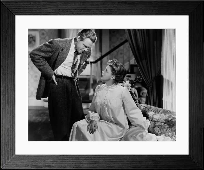 Framed Print : PRESENTING LILY MARS, from left, Van Heflin, Judy Garland, 1943