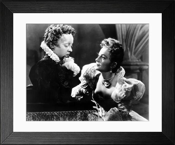 Framed Print : THE PRIVATE LIVES OF ELIZABETH AND ESSEX, from left, Bette Davis, Olivia de Havilland, 1939