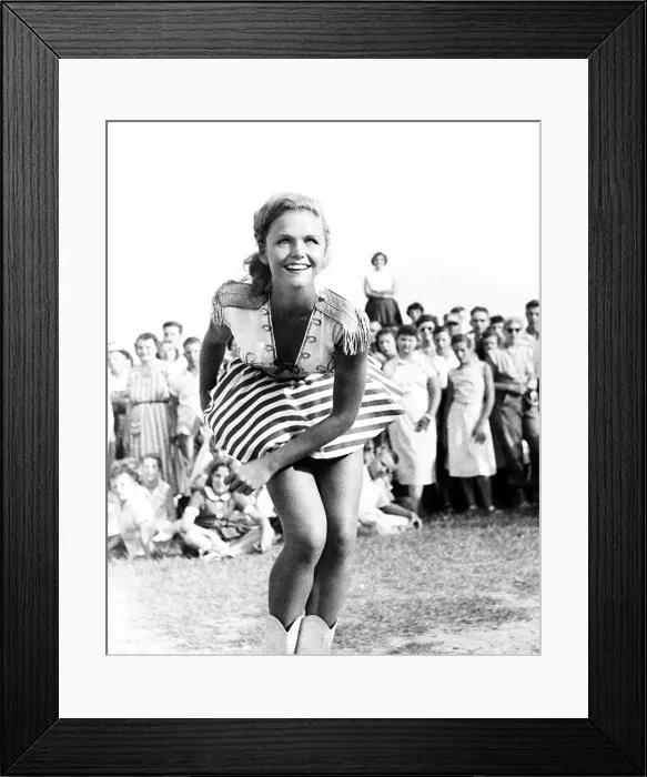 Framed Print : A FACE IN THE CROWD, Lee Remick, 1957 Framed Print : A FACE IN THE CROWD, Lee Remick, 1957