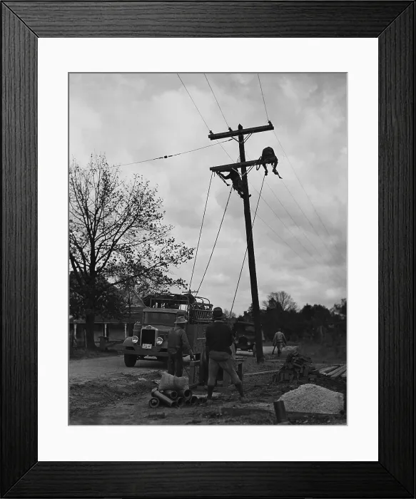 Framed Print : Developing TVA (Tennessee Valley Authority) electric transmission lines as part of Franklin Roosevelt's New Deal rural electrification Framed Print : Developing TVA (Tennessee Valley Authority) electric transmission lines as part of Franklin Roosevelt's New Deal rural electrification