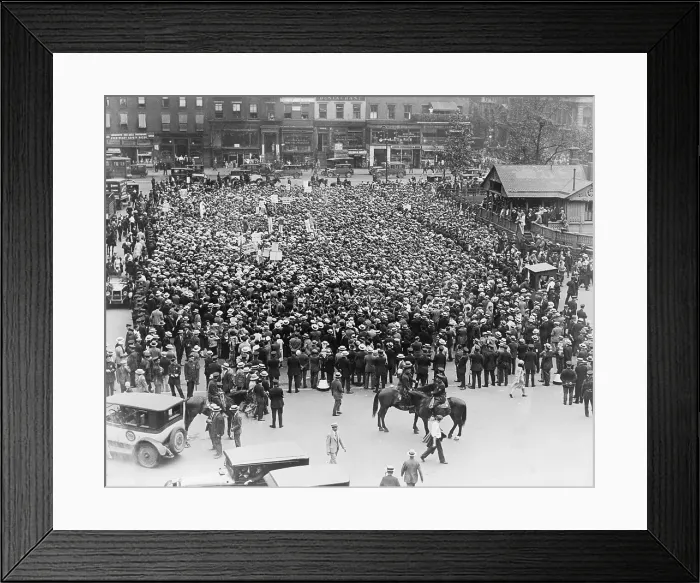 Framed Print : Final public protests against execution of Sacco and Vanzetti at New York City's Union Square on August 23, 1927