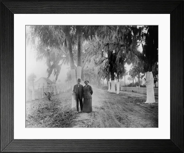 Framed Print : Booker T. Washington with fellow educator, Nannie H. Burroughs (1879-1961) in Daytona, Florida, ca. 1910