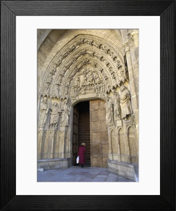 Framed Print : SPAIN. Leon. Cathedral entrance. - Rafa Perez / Iberfoto / Everett Collection (529012)**US SALES ONLY** Framed Print : SPAIN. Leon. Cathedral entrance. - Rafa Perez / Iberfoto / Everett Collection (529012)**US SALES ONLY**