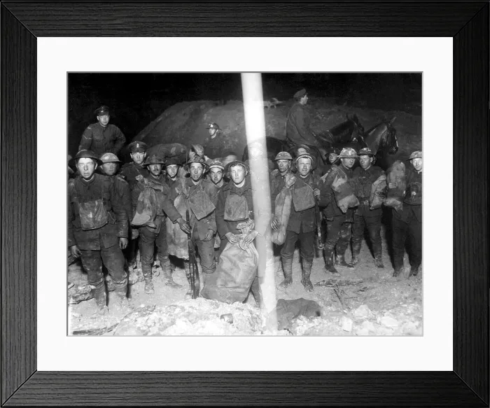 Framed Print : British soldiers in the trenches at St. Quentin getting their provisions on the front line at night. World War I. 1918