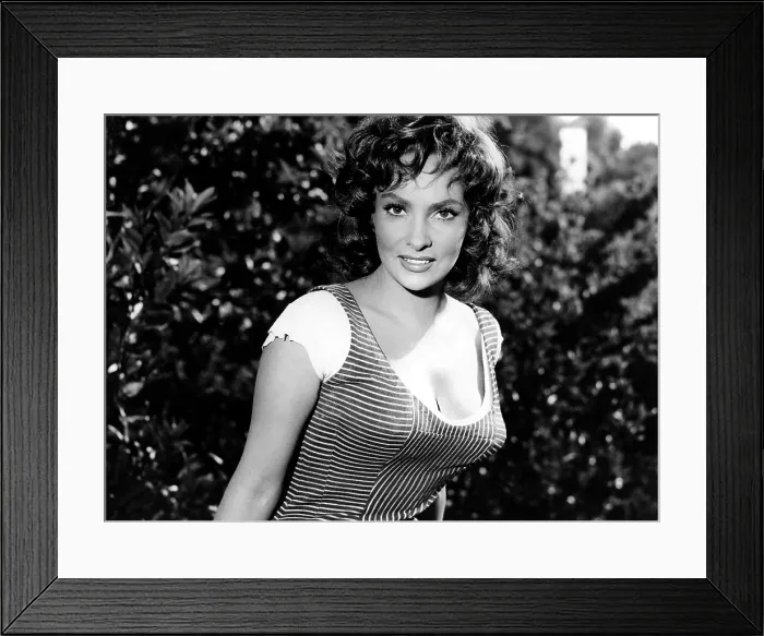 Framed Print : THE LAW, (aka LA LEGGE, aka WHERE THE HOT WIND BLOWS), Gina Lollobrigida, 1959
