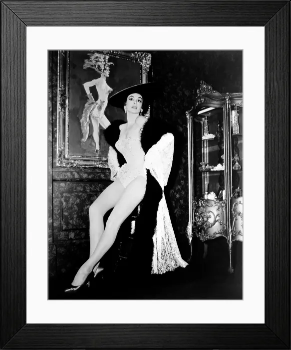 Framed Print : LES GIRLS, Kay Kendall, 1957 Framed Print : LES GIRLS, Kay Kendall, 1957