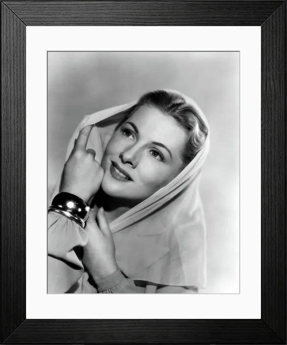 Framed Print : LETTER FROM AN UNKNOWN WOMAN, Joan Fontaine, 1948 Framed Print : LETTER FROM AN UNKNOWN WOMAN, Joan Fontaine, 1948