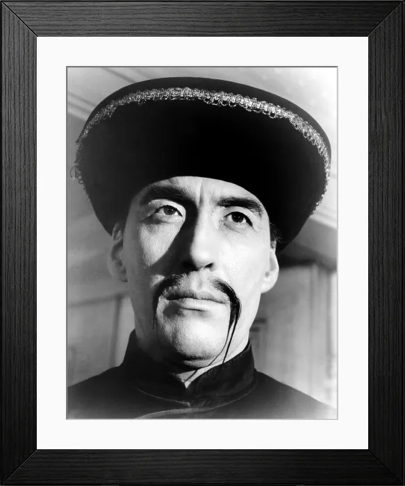 Framed Print : THE FACE OF FU MANCHU, Christopher Lee, 1965 Framed Print : THE FACE OF FU MANCHU, Christopher Lee, 1965