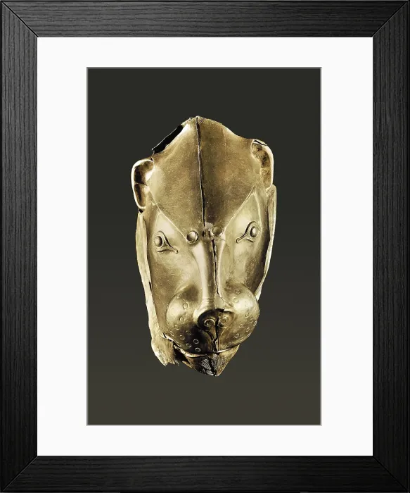 Framed Print : Gold Rython. 16th C. BC. Object found in the Fourth Tomb of A-level Tombs. Mycenaean art. Jewelry. GREECE. Athens. National Museum of Archaeology. Proc: GREECE. Mycenae