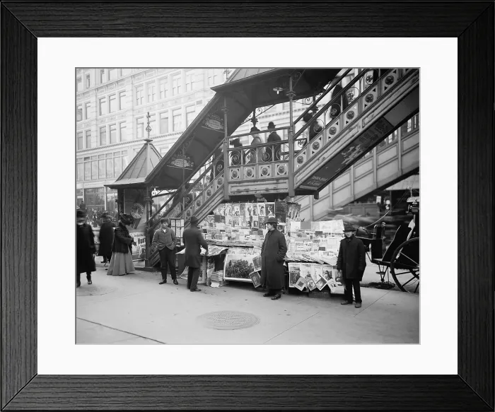 Framed Print : A sidewalk newsstand in New York City located at the entrance stairway to the elevated train. 1903. LC-D401-16161