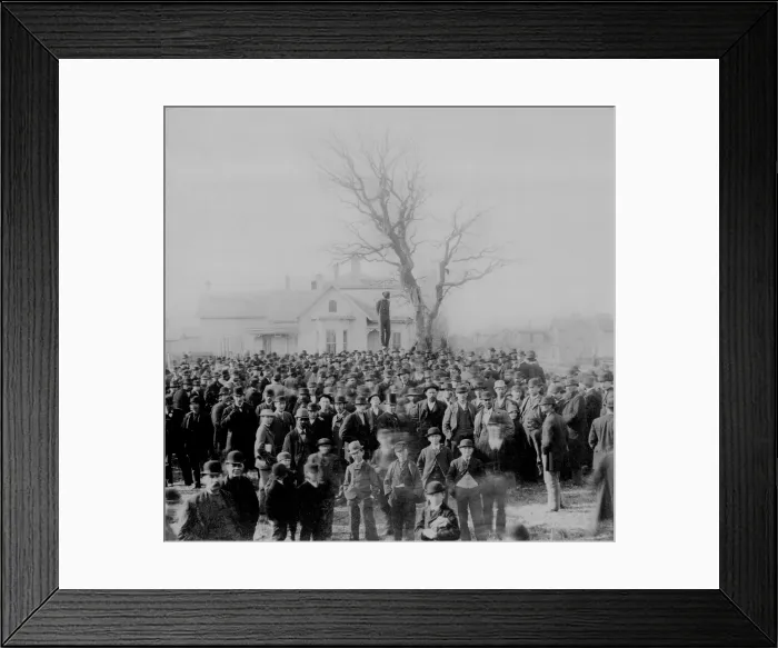Framed Print : 1000 people gather to see the body of African American Frank McManus hanging from a tree in Minneapolis, Minnesota, three hours after his 4 AM lynching on April 28, 1882