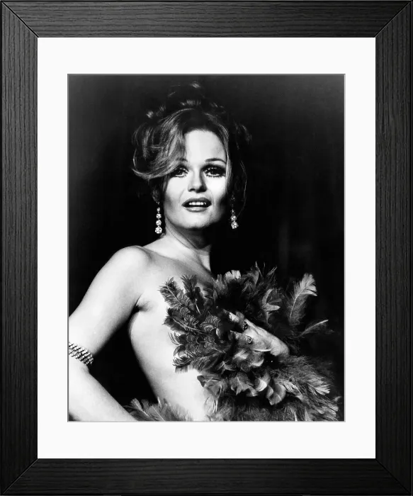 Framed Print : LENNY, Valerie Perrine, 1974