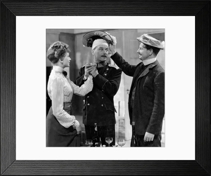 Framed Print : THE LIFE AND DEATH OF COLONEL BLIMP, (aka THE ADVENTURES OF COLONEL BLIMP), Deborah Kerr, Anton Walbrook, Roger Livesey, 1943