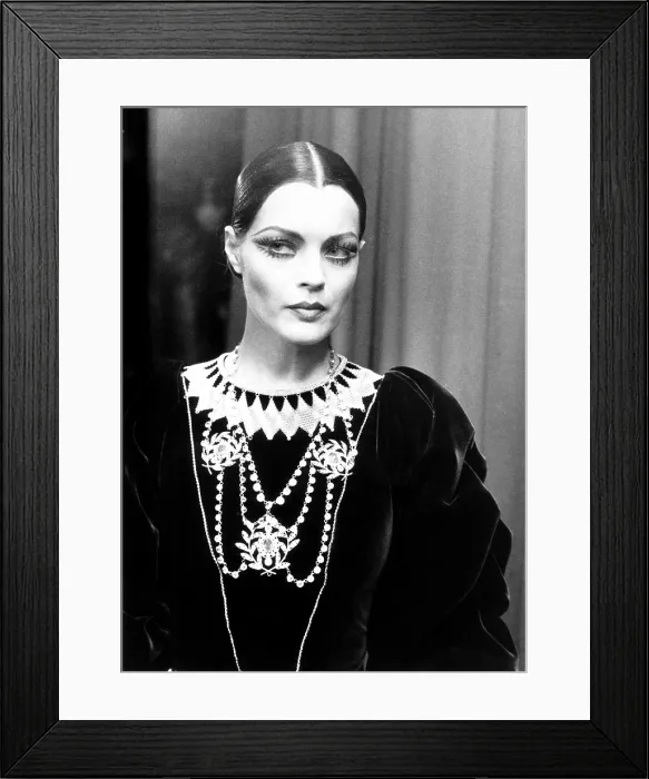 Framed Print : THAT MOST IMPORTANT THING: LOVE, (aka L'IMPORTANT C'EST D'AIMER), Romy Schneider, 1975 Framed Print : THAT MOST IMPORTANT THING: LOVE, (aka L'IMPORTANT C'EST D'AIMER), Romy Schneider, 1975