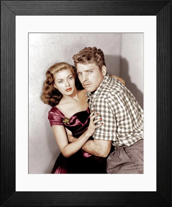 Framed Print : CRISS CROSS, from left: Yvonne De Carlo, Burt Lancaster, 1949