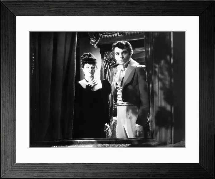Framed Print : THE MAN IN GREY, from left: Margaret Lockwood, James Mason, 1943