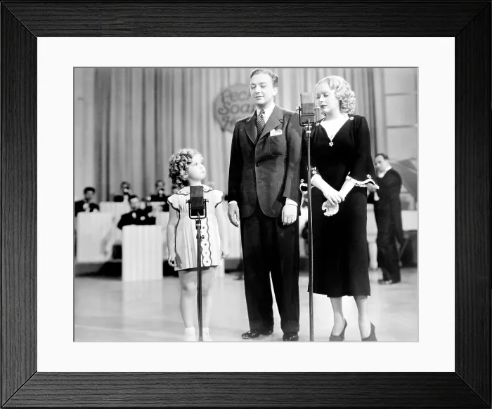 Framed Print : POOR LITTLE RICH GIRL, Shirley Temple, Jack Haley, Alice Faye, 1936, (c) 20th Century Fox, TM & Copyright  /  Courtesy: Everett Collection