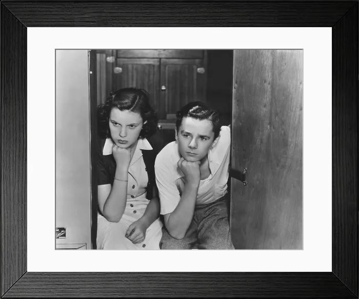 Framed Print : LISTEN, DARLING, from left: Judy Garland, Freddie Bartholomew, 1938