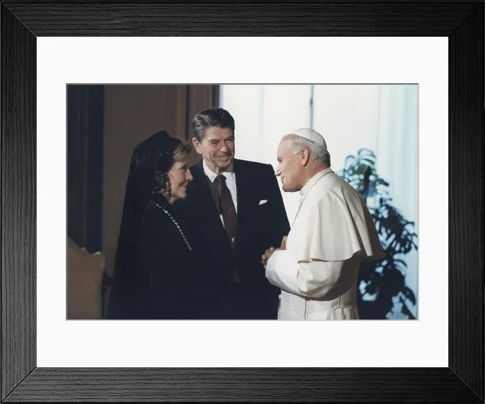 Framed Print : President and Nancy Reagan meeting with Pope John Paul II at The Vatican. June 7 1982. (BSLOC_2011_2_17)