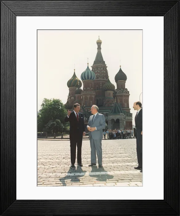 Framed Print : President Reagan and General Secretary Gorbachev in Red Square during the Moscow Summit of May 31 1988. (BSLOC_2011_2_15)