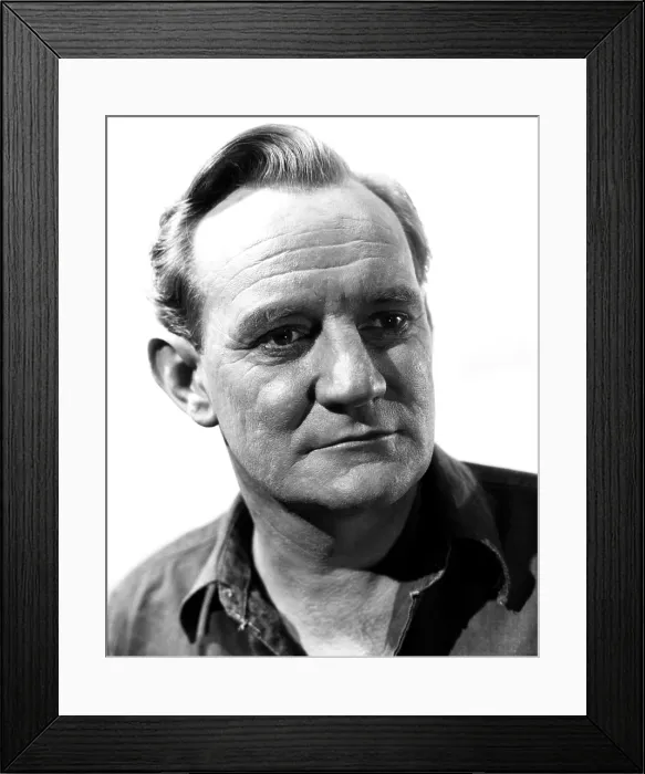 Framed Print : MALAGA, Trevor Howard, 1960 Framed Print : MALAGA, Trevor Howard, 1960