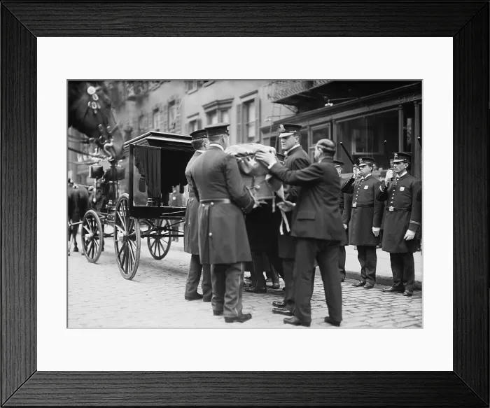 Framed Print : Crime fighting hero Giuseppe Joe Petrosino's (1860-1909) Framed Print : Crime fighting hero Giuseppe Joe Petrosino's (1860-1909)