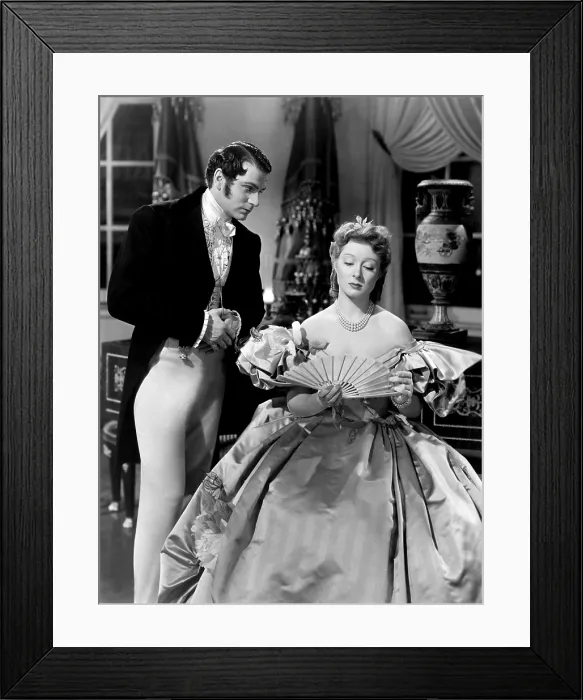 Framed Print : PRIDE AND PREJUDICE, Laurence Olivier, Greer Garson, 1940 Framed Print : PRIDE AND PREJUDICE, Laurence Olivier, Greer Garson, 1940