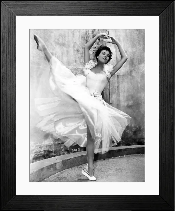 Framed Print : AN AMERICAN IN PARIS, Leslie Caron, 1951