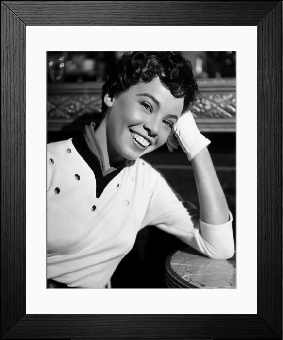Framed Print : AN AMERICAN IN PARIS, Leslie Caron, 1951 Framed Print : AN AMERICAN IN PARIS, Leslie Caron, 1951