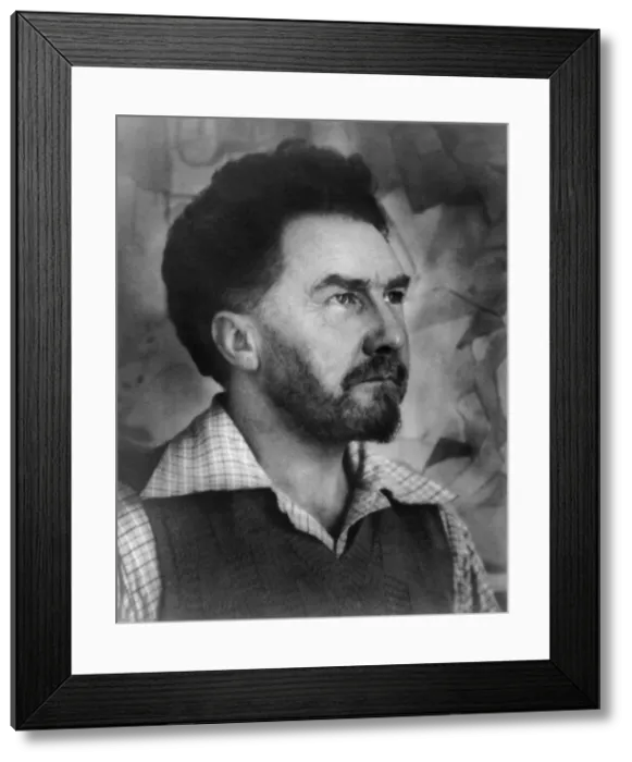 Framed Print : Ezra Pound, American poet who supported fascism in the 1930s-40s. Blaming WW1 on capitalism, he moved to Italy in 1924 and embraced Mussolini's fascism Framed Print : Ezra Pound, American poet who supported fascism in the 1930s-40s. Blaming WW1 on capitalism, he moved to Italy in 1924 and embraced Mussolini's fascism
