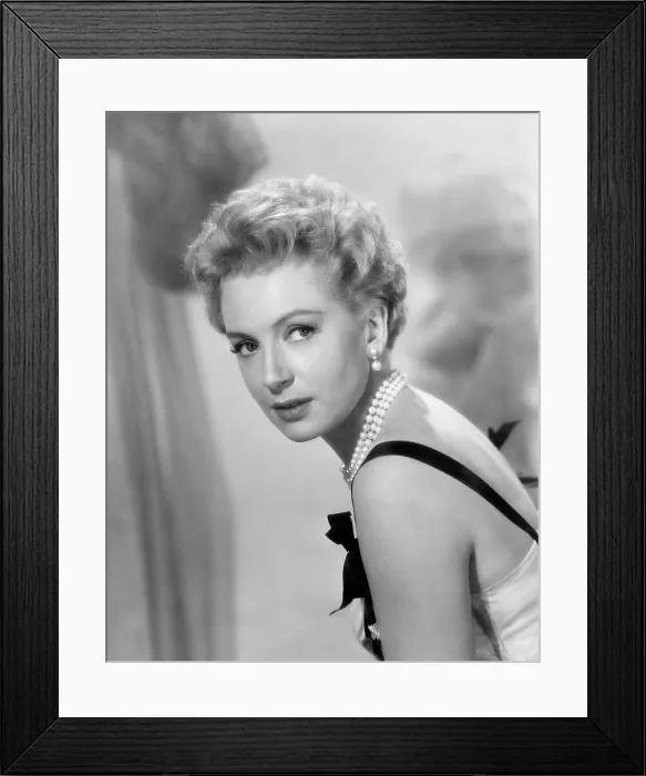 Framed Print : THE PROUD AND PROFANE, Deborah Kerr, 1956 Framed Print : THE PROUD AND PROFANE, Deborah Kerr, 1956